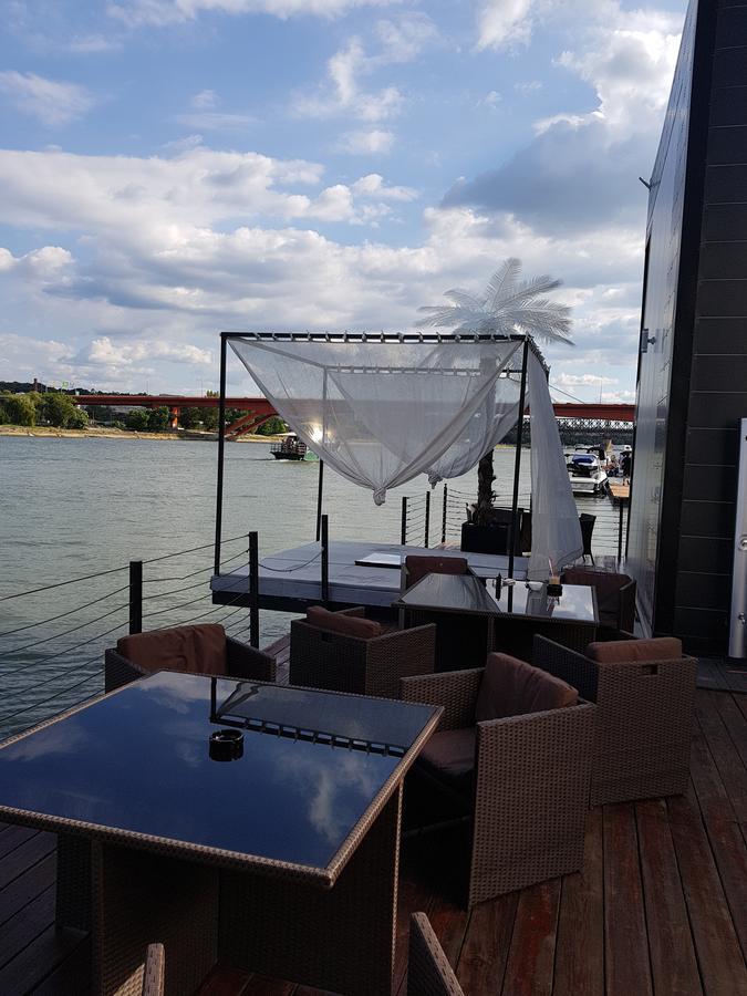 B&B Beo-River Sajmiste 外观 照片